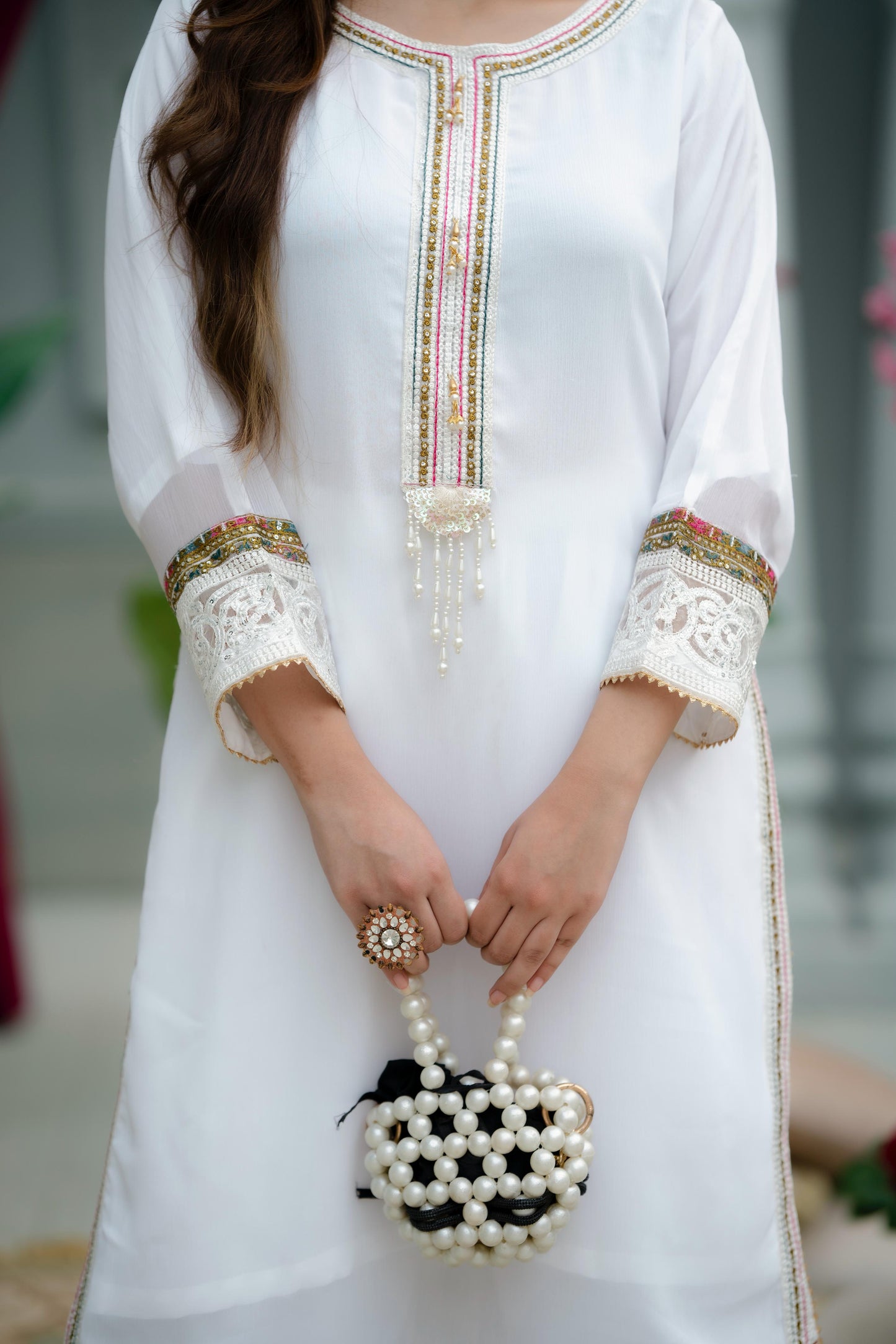 White crinkle chiffon/Raw Silk with Red Net Dupatta 3pc