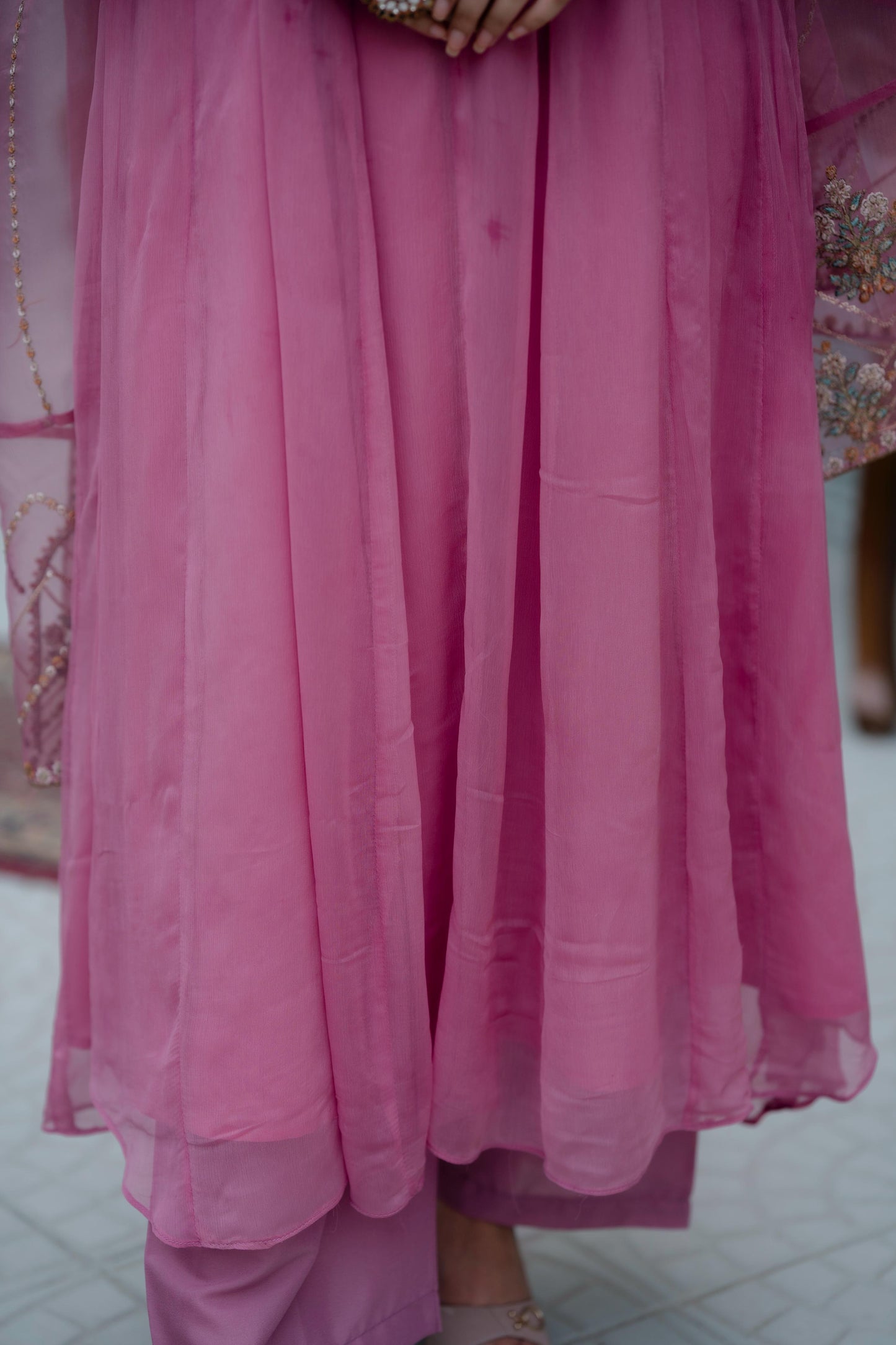 Gulabi Nazakat Crinkle Chiffon/Grip Silk 3pc