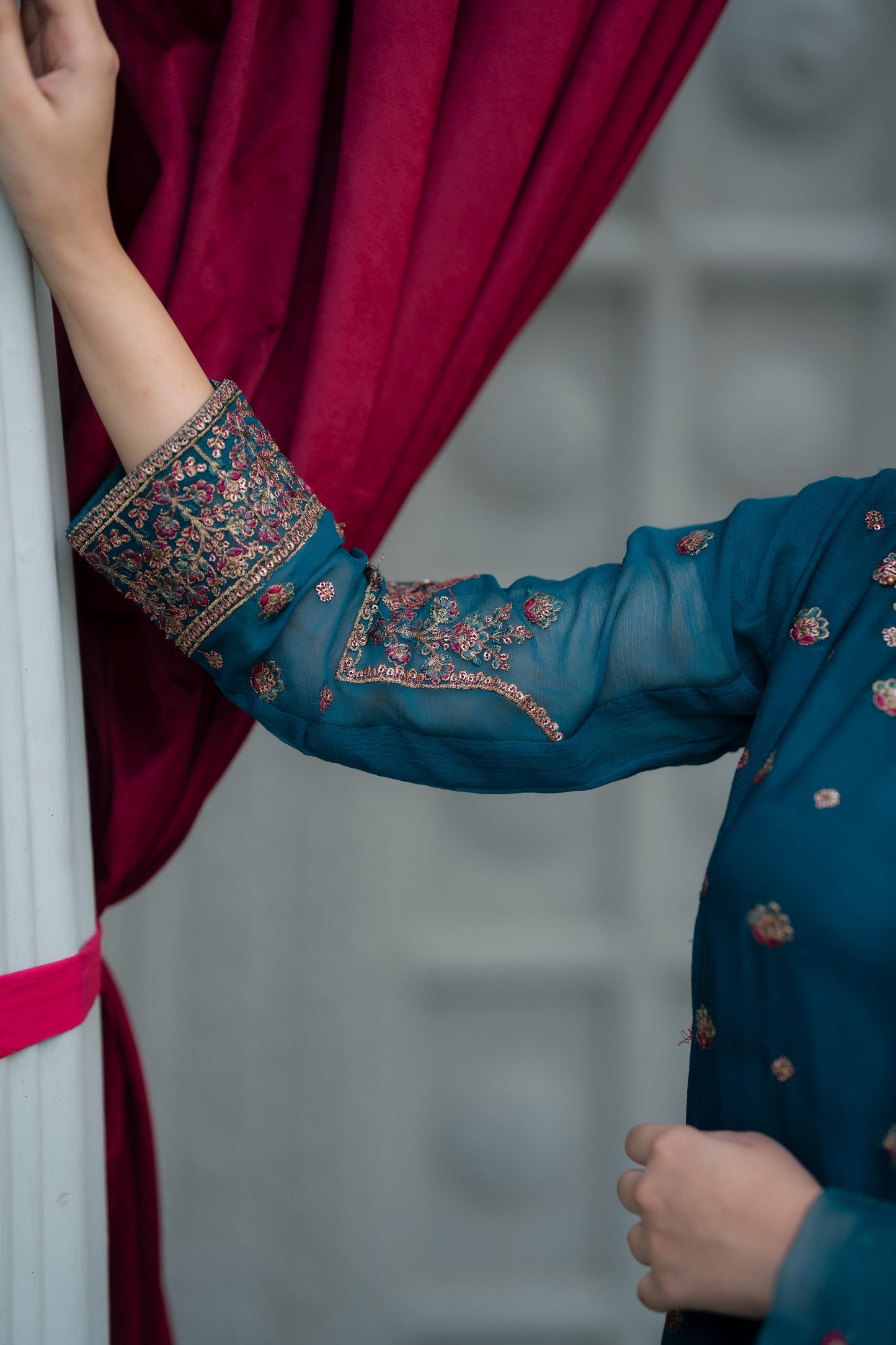 Blue Handmade Embroidered Crinkle Chiffon Outfit With Organza Dupatta